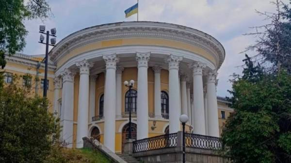 Прокуратура повернула державі будівлі Жовтневого палацу