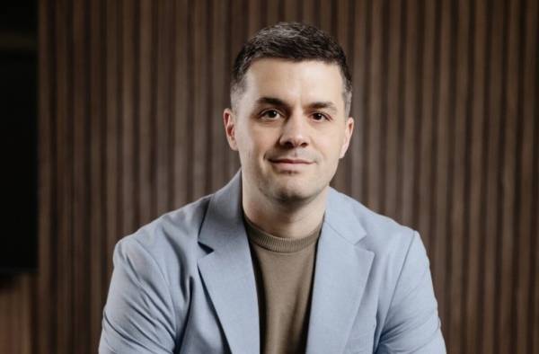 Нерухомість: квадратні метри проти фондів — обираємо інвестицію з реальним доходом