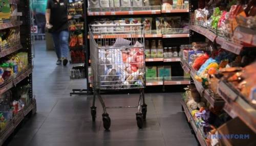 Експерти з економіки не очікують нестачі продукції після атак РФ на сховища