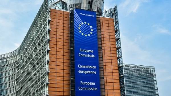 Україна просить Єврокомісію виділити 220 мільйонів євро на підтримку аграріїв через блокаду портів