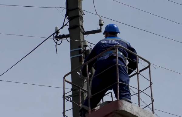Графік відключень світла на Київщині 19 серпня: 12 годин без електрики