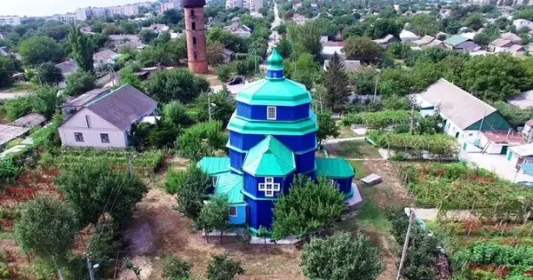 Росіяни спалили на Херсонщині 300-річну дерев’яну церкву