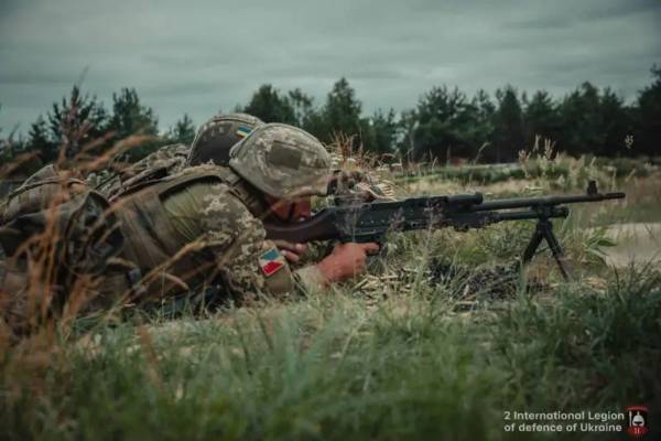Україна формує армію легіонерів: як залучити іноземних бійців