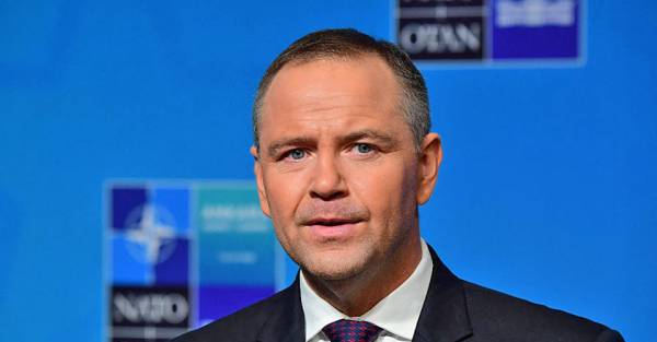Навроцький: Україна у війні з РФ не поступиться історією