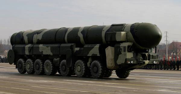 Світ вимагає попереджати про запуски балістичних ракет