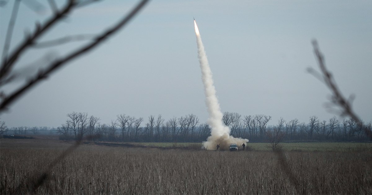 Між руїнами та повітряними кульками0