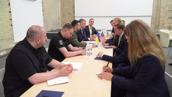 Зеленський обговорив із сенаторами США перспективи нових проєктів