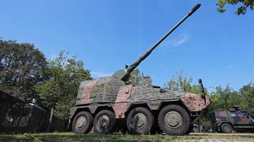 Пісторіус підтвердив, що Україні будуть передані сучасні гаубиці RCH-155.