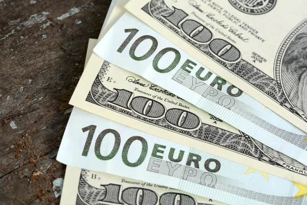 Нацбанк за два тижні скупив валюти на $1,5 млрд
