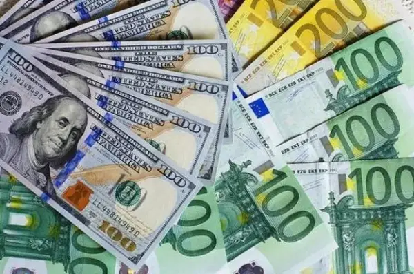 Нацбанк підвищив курс долара та євро на 11 серпня
