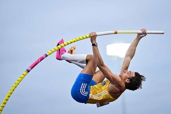 Дюплантіс здобув золото ЧЄ-2026 зі стрибків із жердиною, Онуфрієв – п’ятий