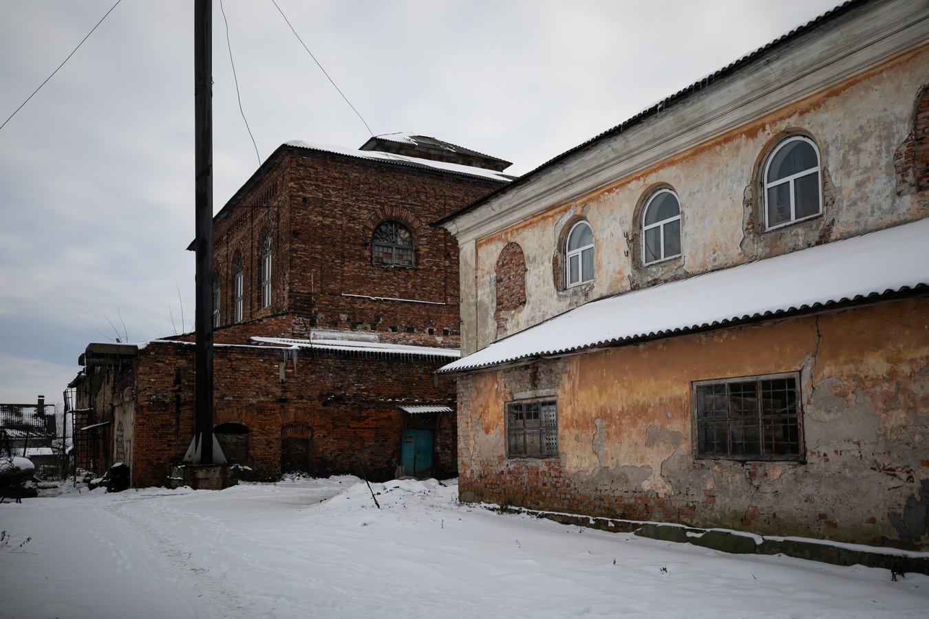Угнів: що там є і чого нема11