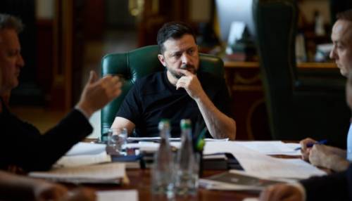 Зеленський наказав розробити “спеціальну санкційну операцію” проти Росії