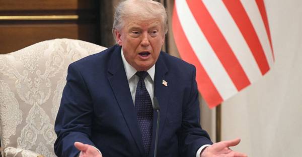 Іран відібрав у США “Каліфорнію” на знак протесту проти карти Трампа