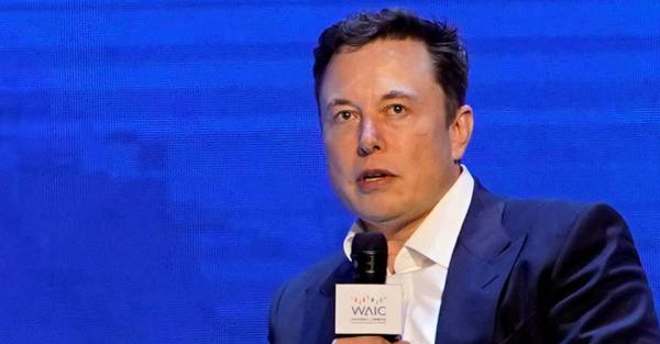 Ілон Маск обмежує Starlink для України, побоюючись ескалації війни