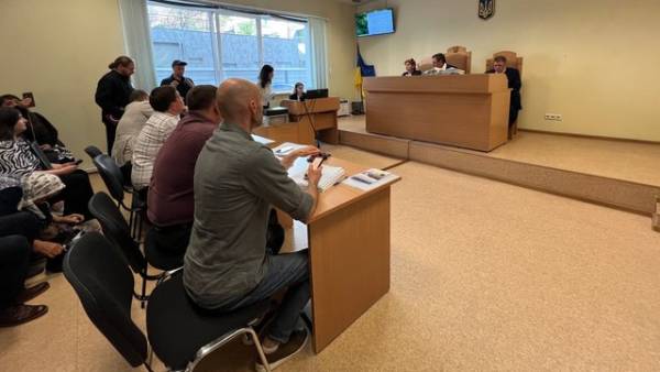 Суд відклав розгляд справи про розірвання оренди УПЦ (МП) Києво-Печерської лаври