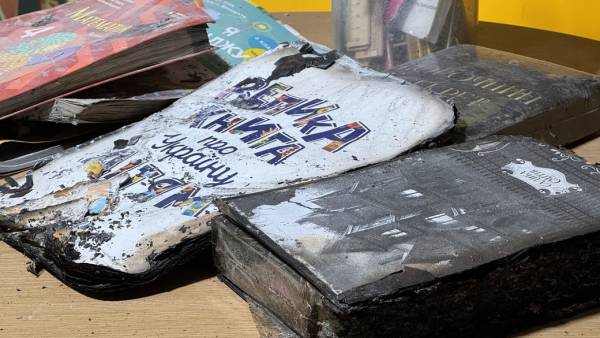 Росія знищила 10 мільйонів українських книг: держава готує допомогу видавцям