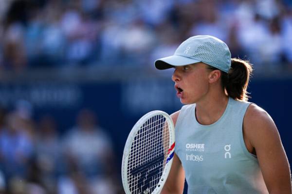 Іга Швьонтек здобула титул WTA 1000 у Торонто, перемігши Рибакіну