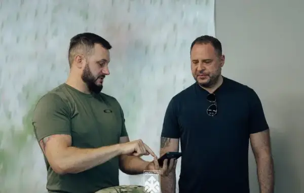 Хартія” у програмі підтримки військових: громадська критика “відбілювання”