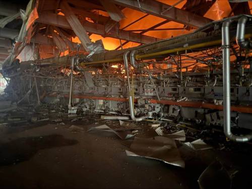 Новий напад Росії ліквідував два важливі логістичні вузли “Епіцентру” в столиці та околицях, спричинивши загибель одного працівника та травми ще трьох.