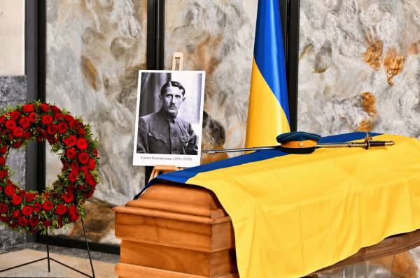 Історик розкрив символізм повернення Коновальця в Україну