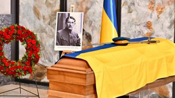 Роттердам віддав полковника Коновальця Україні: останки перепоховають на батьківщині