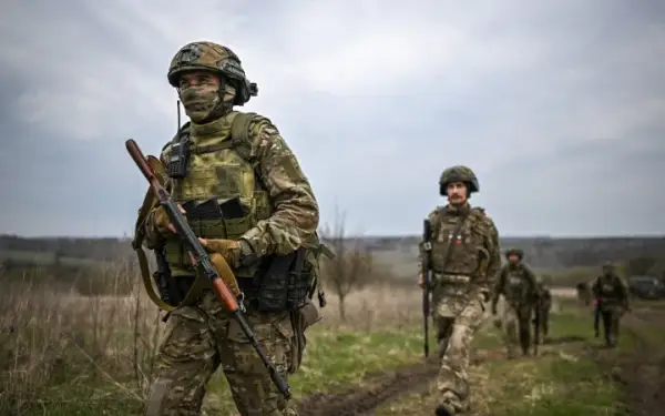 Росіяни посилили атаки дронами на кабельні мережі та автошляхи на Херсонщині