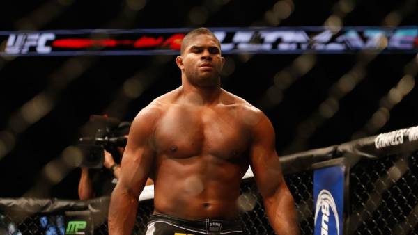 Колишній боєць UFC тренуватиметься з Усиком перед боєм із Верховеном