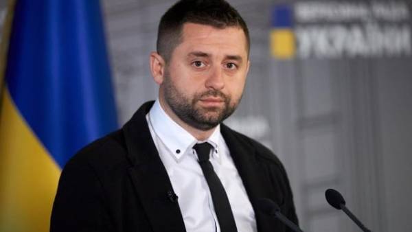 Арахамія: «Слуга народу» залучить до роботи в парламент експертів з Міноборони