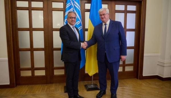 Гендиректор ЮНЕСКО здійснив перший візит в Україну