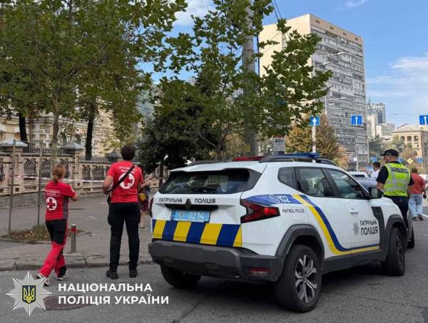 Три людини постраждали внаслідок атаки дронів на Голосіївський район Києва
