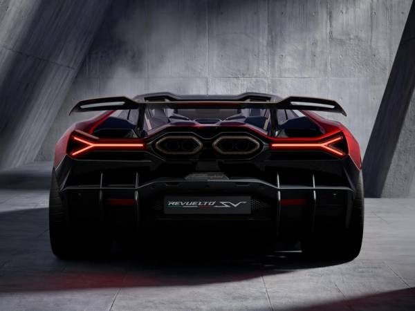 Lamborghini Revuelto SV: найшвидший серійний суперкар в історії бренду