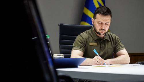 Володимир Зеленський відзначив державними нагородами ще 360 українських захисників, 146 з яких…