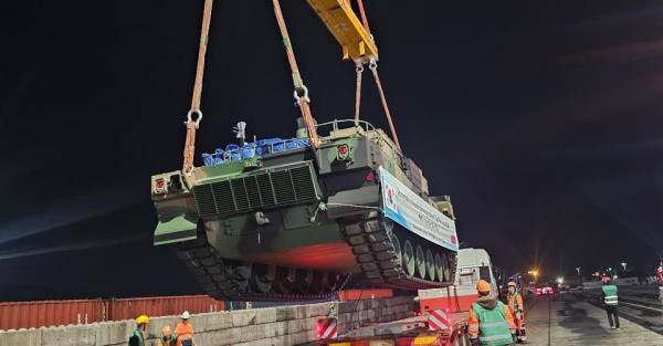 Польща зміцнює кордон з РФ: прибула перша партія південнокорейських танків K2