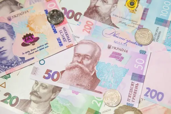 Міносвіти підвищить зарплати вчителів на 20% з 1 вересня