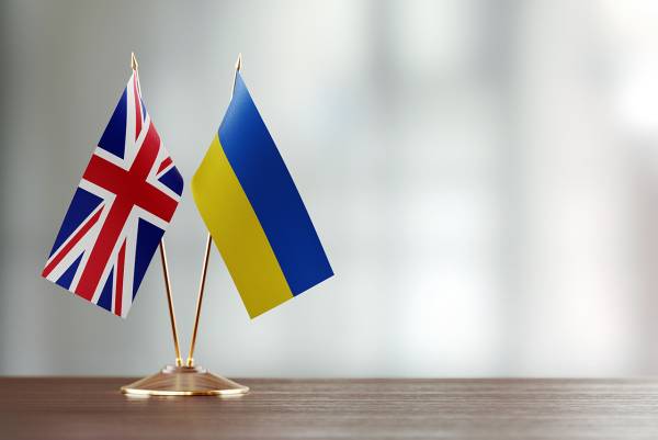 Британія: українці самі вирішуватимуть свою долю