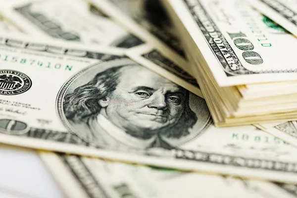 Нацбанк продав $1,27 млрд з резервів за тиждень