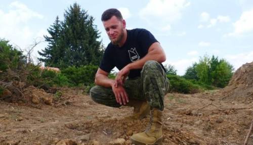 Керівник пошукової групи «Плацдарм», яка займалася пошуком загиблих військових, загинув.