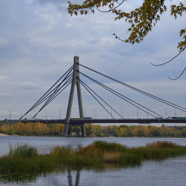 Кияни тимчасово не зможуть ходити Північним мостом