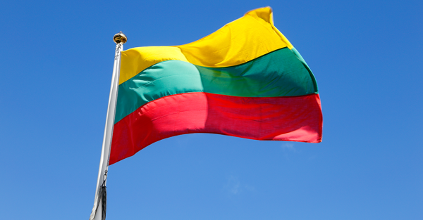 Литва підняла винищувачі НАТО та зупинила аеропорт Вільнюса через загрозу дрона