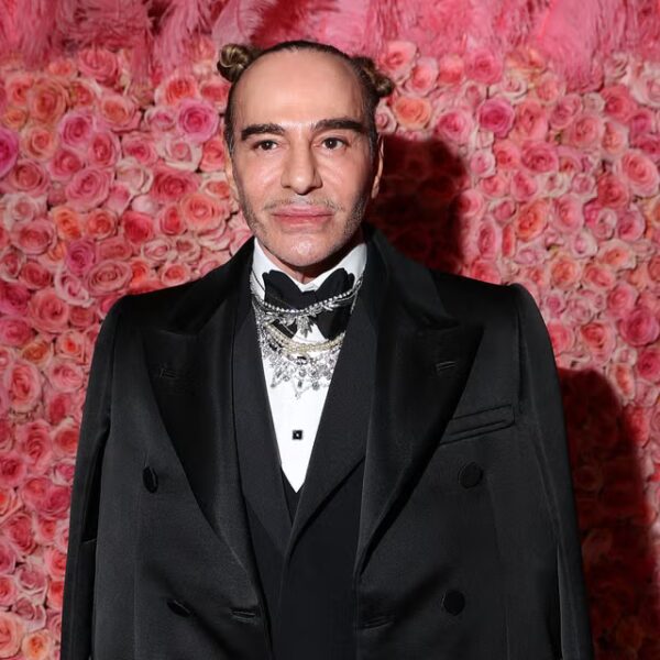 Джон Гальяно не братиме участі у Met Gala 2027: що далі
