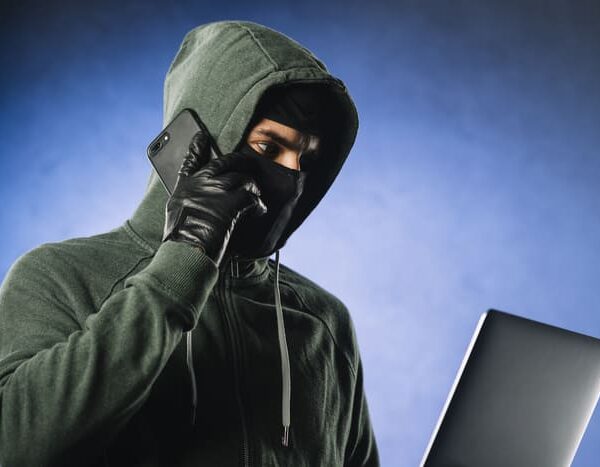 Шахраї посилили активність через ракетний терор: Мінфін попереджає про нові схеми