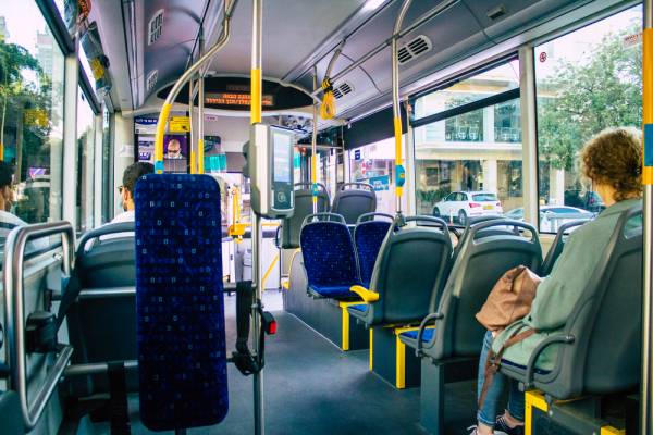 Київські автобуси та тролейбуси підуть новими шляхами на вихідні