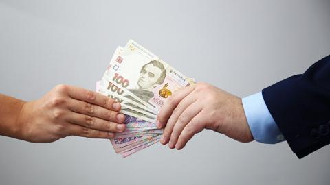 Директора департаменту КМДА підозрюють у переплаті за ємності для води