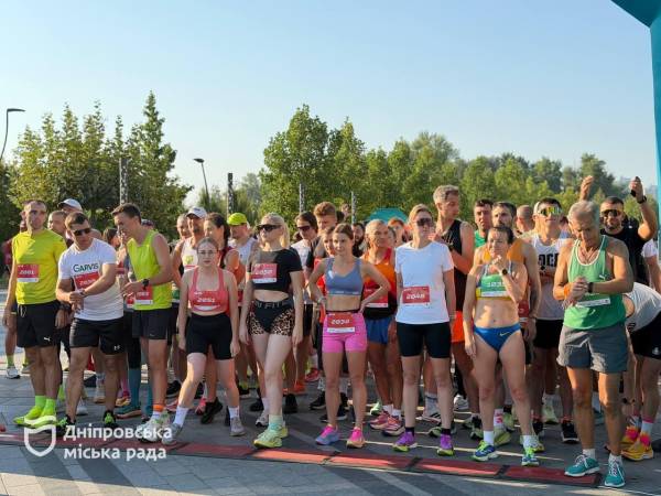 Учасники «Дніпро Марафон 2026»