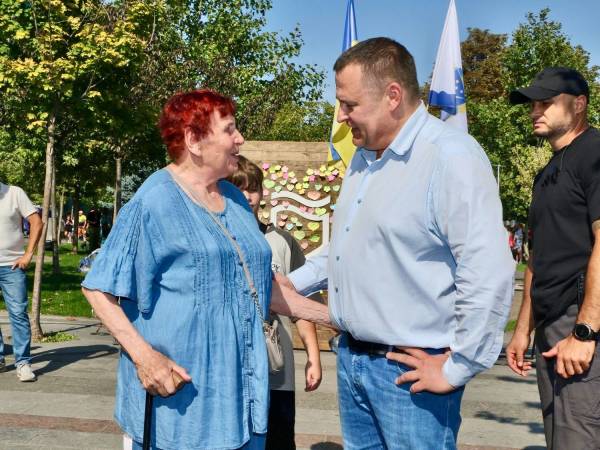 Дітям тут цікаво, тож ми можемо святкувати всією сім’єю. У Дніпрі до Дня міста у парках і скверах проходять насичені родинні свята - 12.09.2026