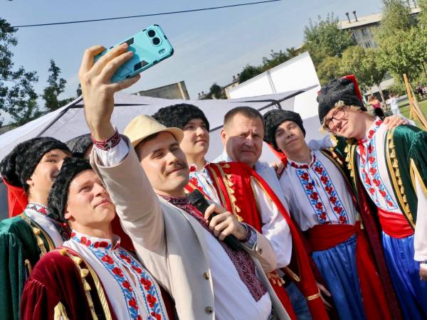 Родинні свята охопили парки Дніпра до Дня міста