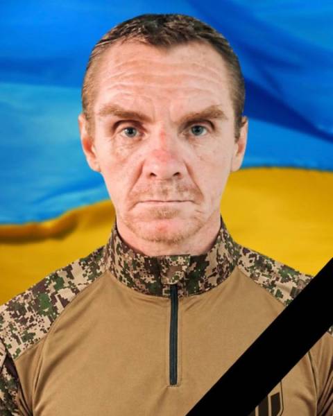 Дружина та син залишилися без чоловіка й батька: у Кам’янському поховали захисника - 15.09.2026