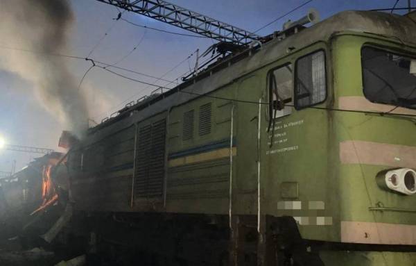 Затримка поїздів в Україні сягає 10 годин через евакуацію пасажирів