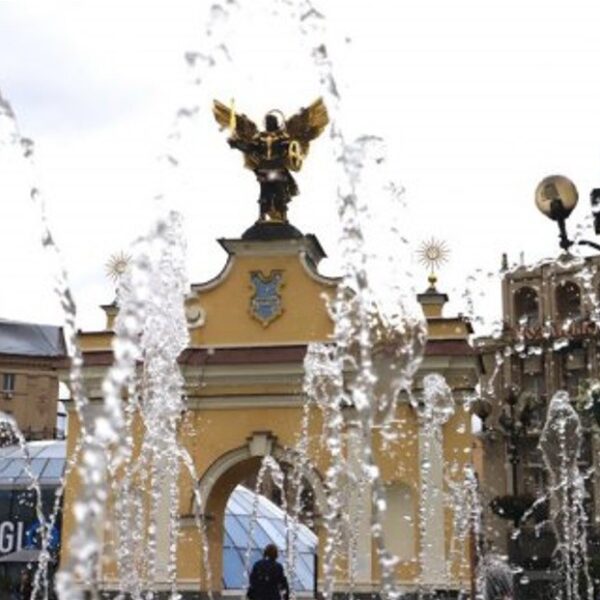 Україну накриють дощі: прогноз погоди на неділю